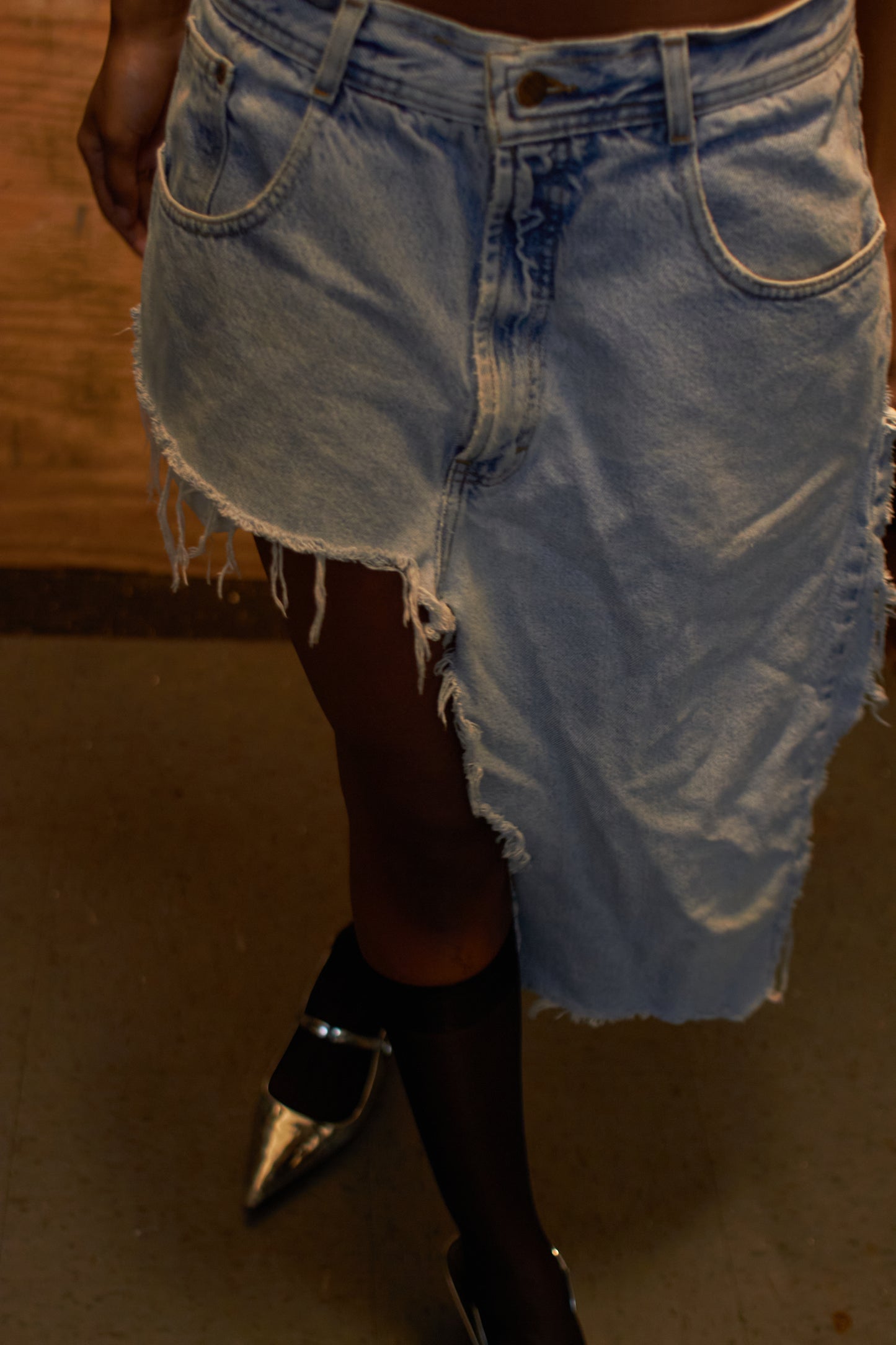 JUPE ASYMÉTRIQUE EN JEAN